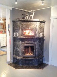 Kamin-leivaahi Somia 2800